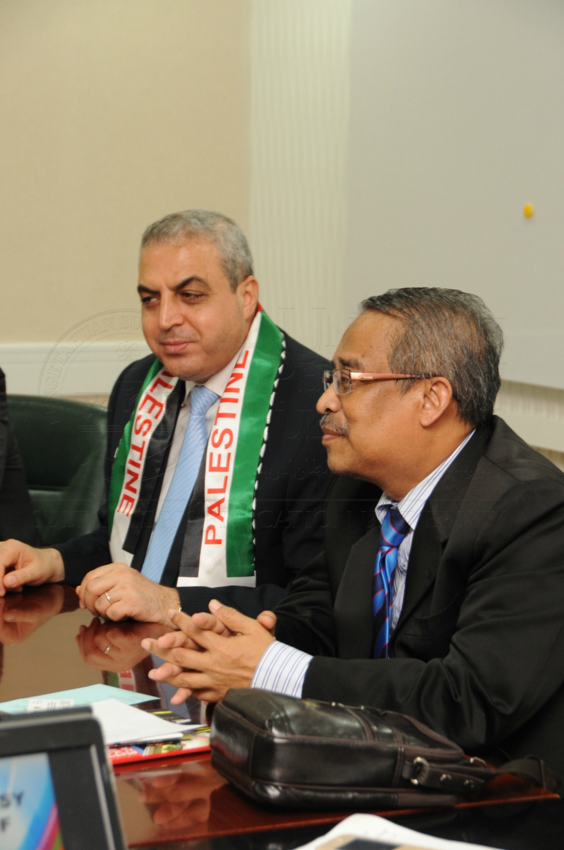 PRO 16 3 PALESTINEHAS 7648